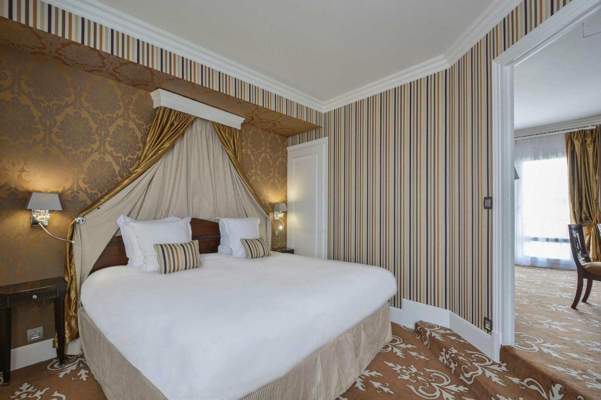 Maison Astor Paris, Curio Collection By Hilton Hotel Parijs